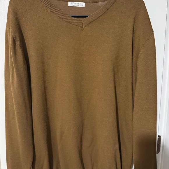 Cognac Men's Tan V-Neck Sweater - Picture 2 of 2